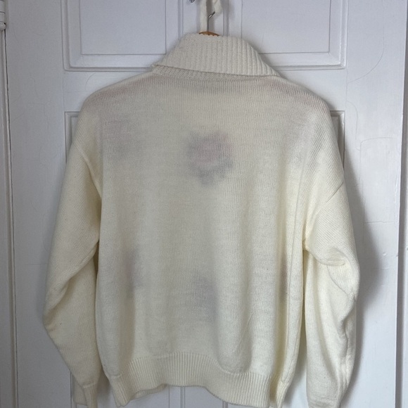 VTG turtleneck sweater with floral embroidery - Picture 3 of 3
